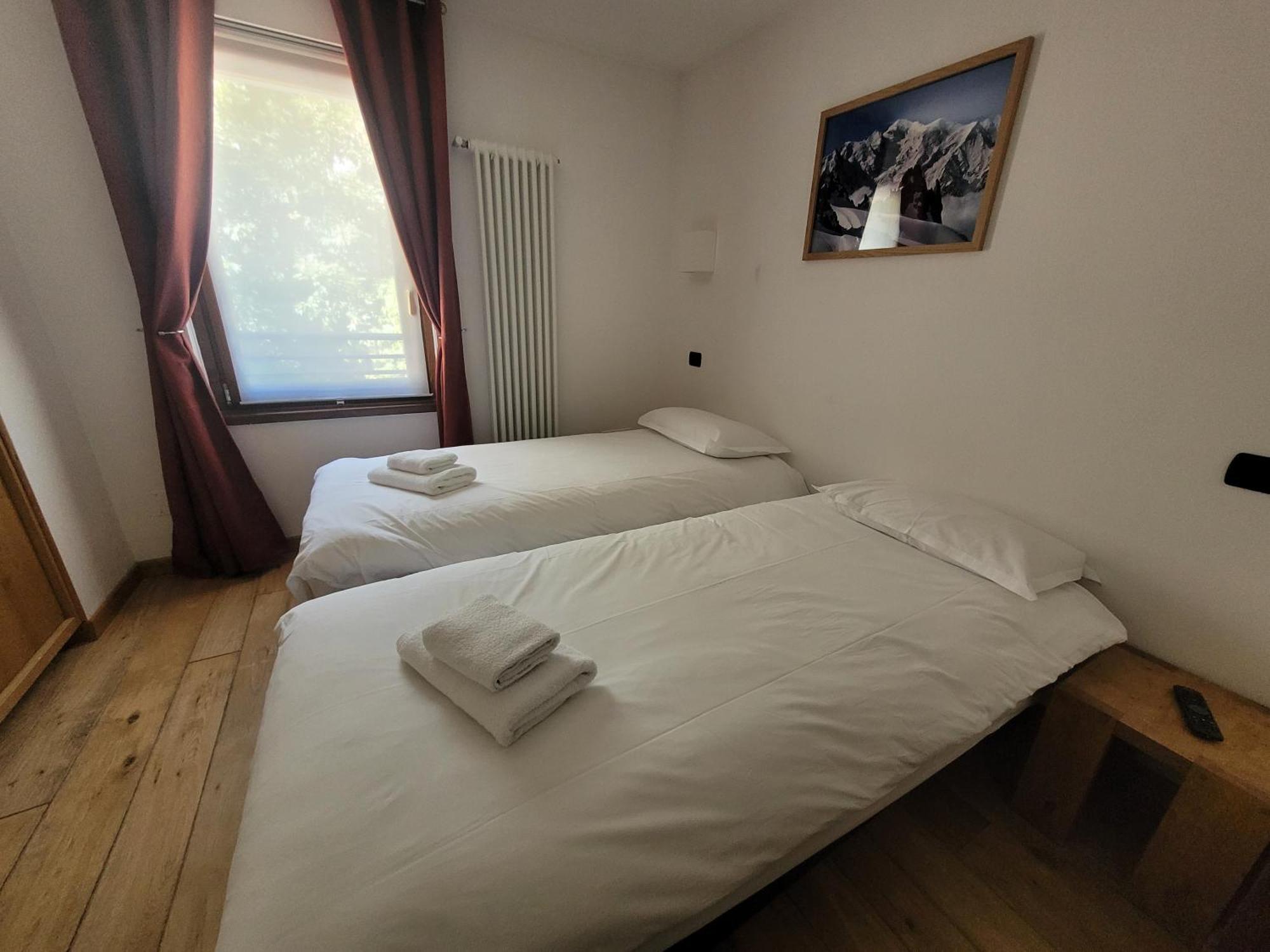 Cham'Heart, 4-Star Apartments In Chamonix Centre With Free Private Parking Room photo